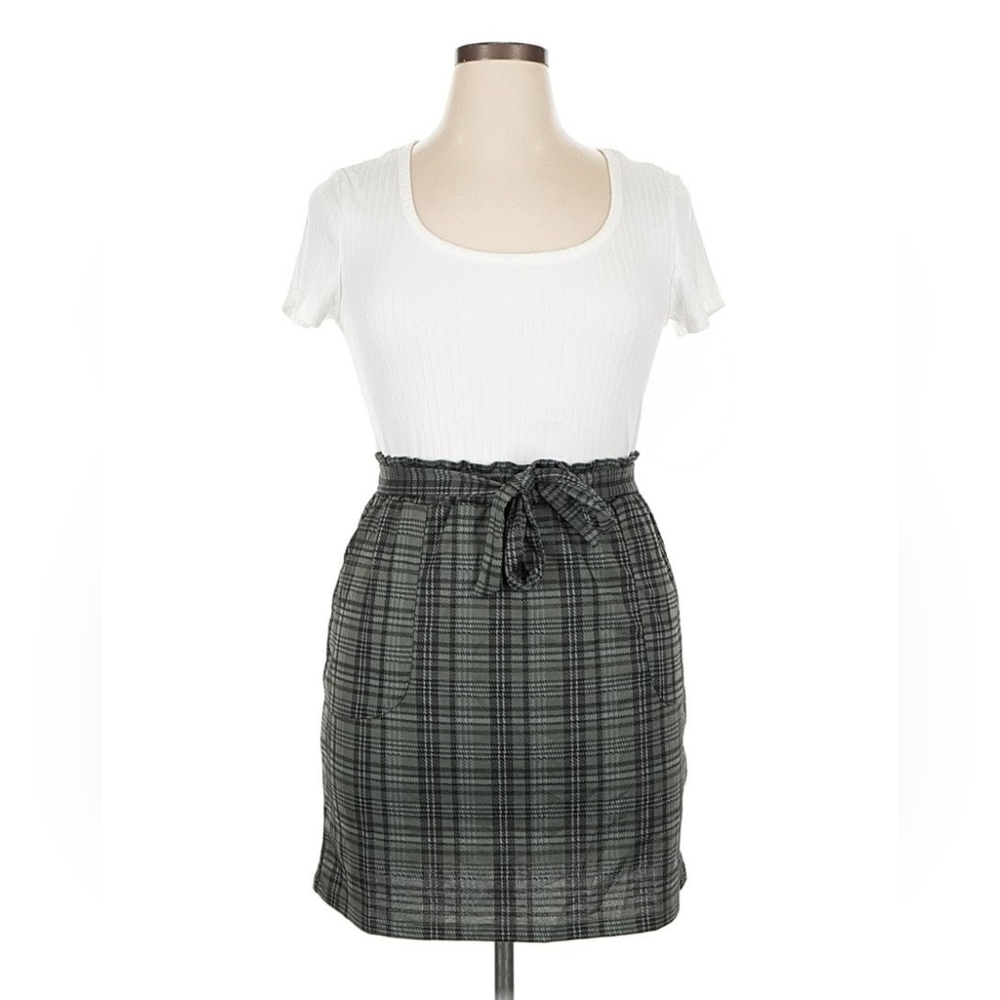 ⭐Ultra Flirt Black and Gray Plaid Pencil Dress⭐